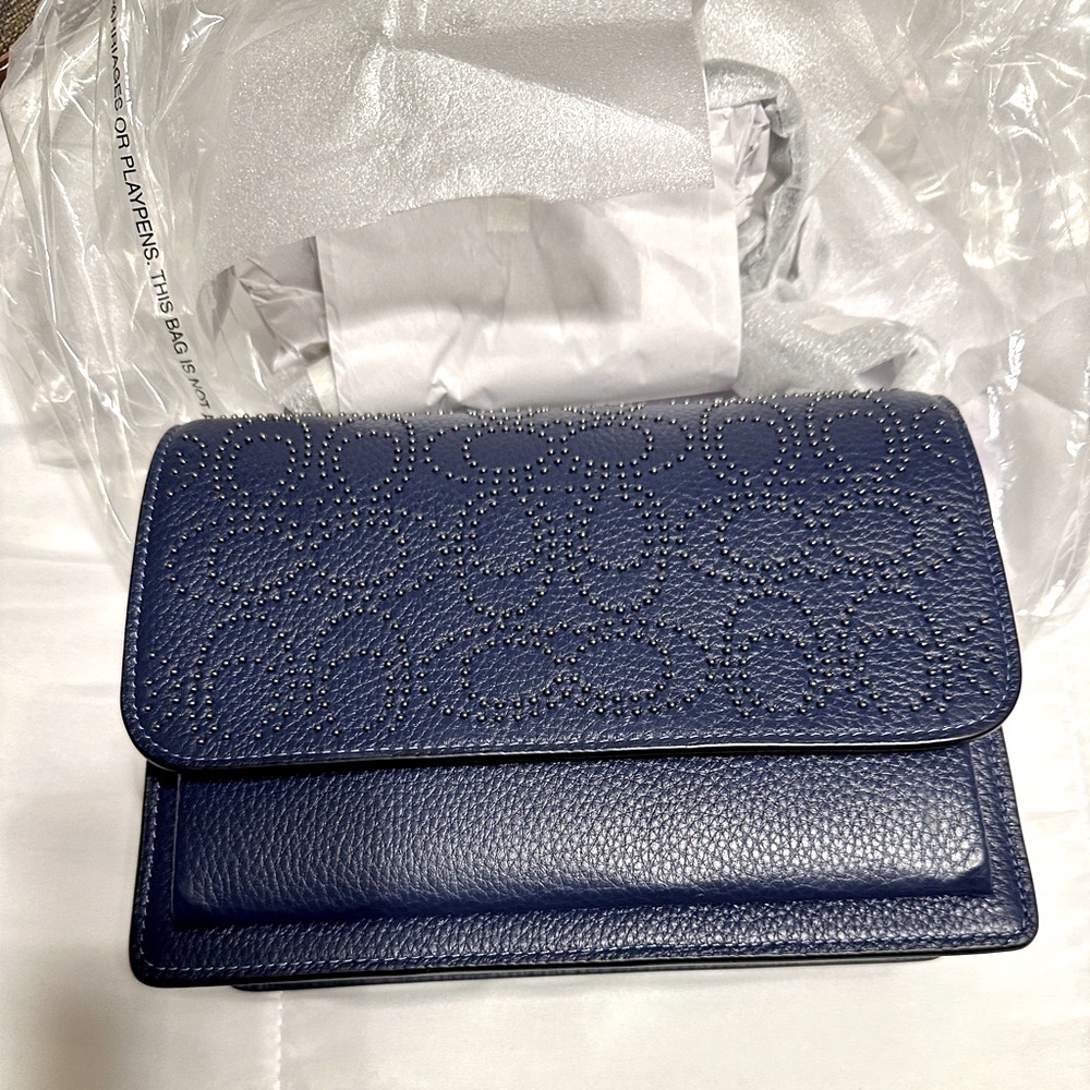 Coach RARE Klare Crossbody in Navy/Signature 22 inch strap 8.5 x6.25 x2.75